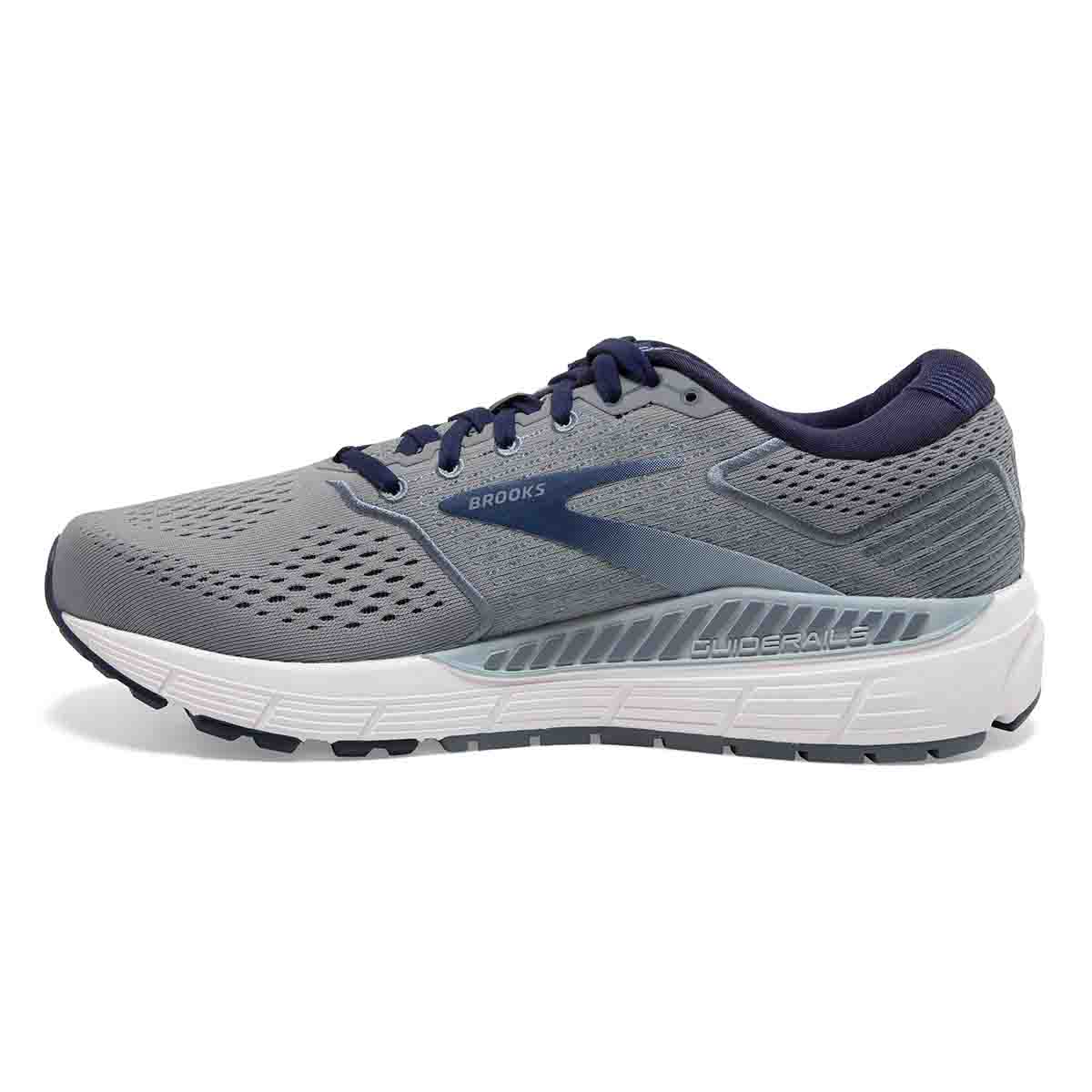 Brooks Beast 20