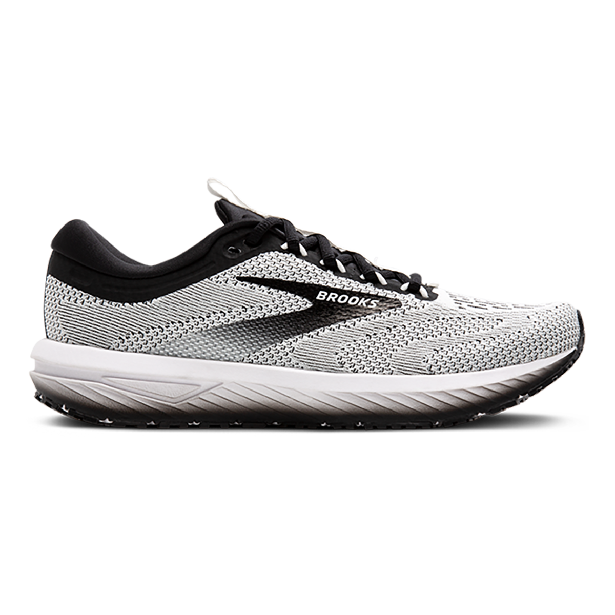 Brooks Revel 7