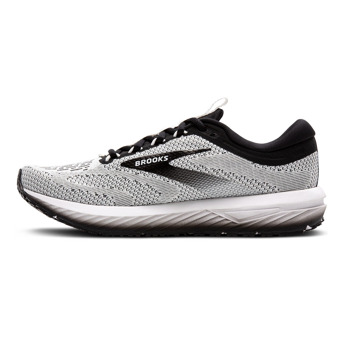 Brooks Revel 7