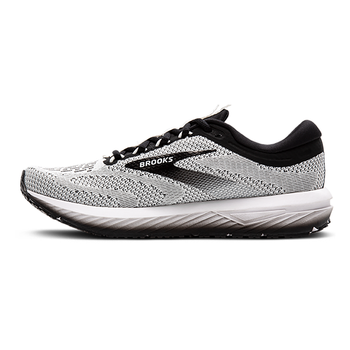 Brooks Revel 7