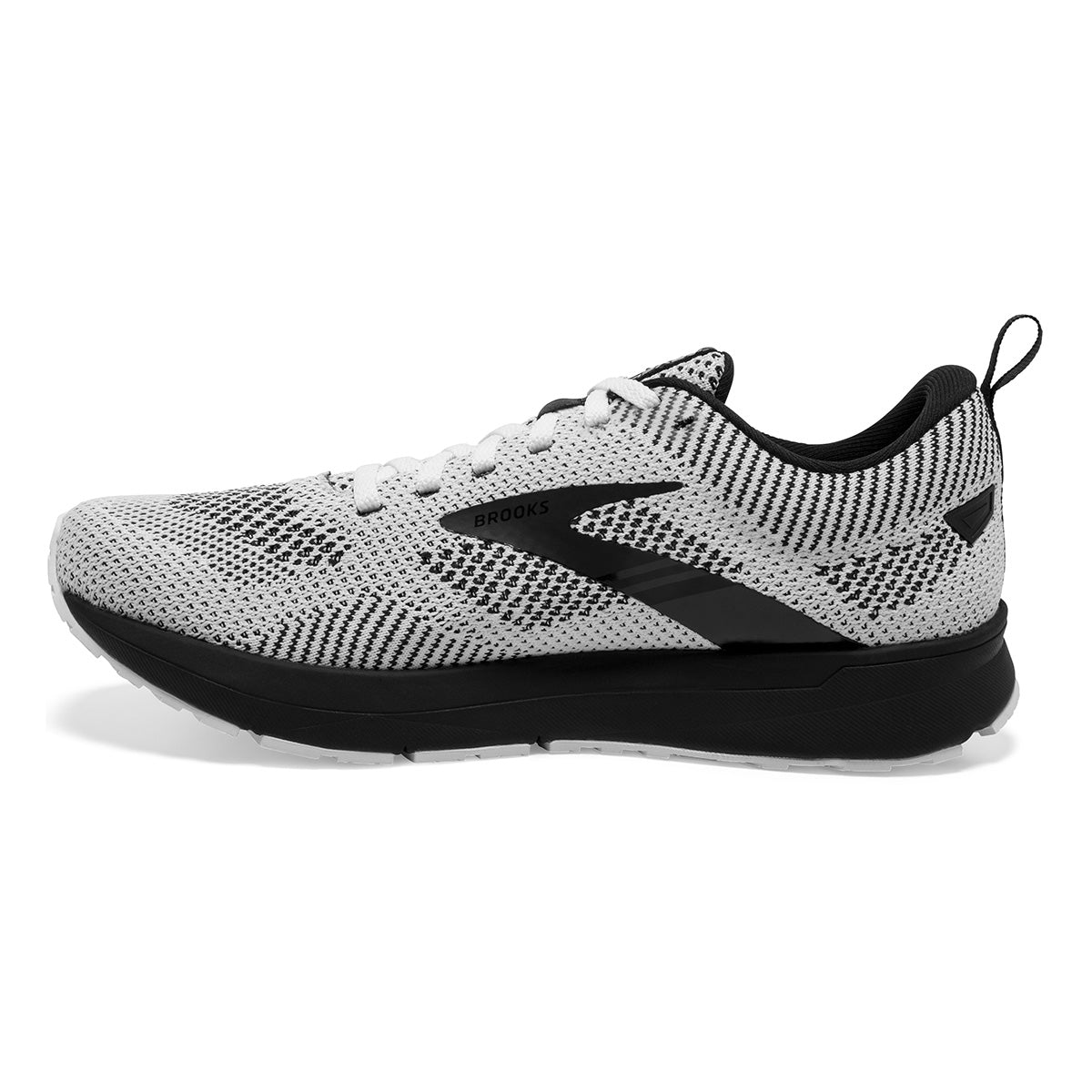 Brooks Revel 5