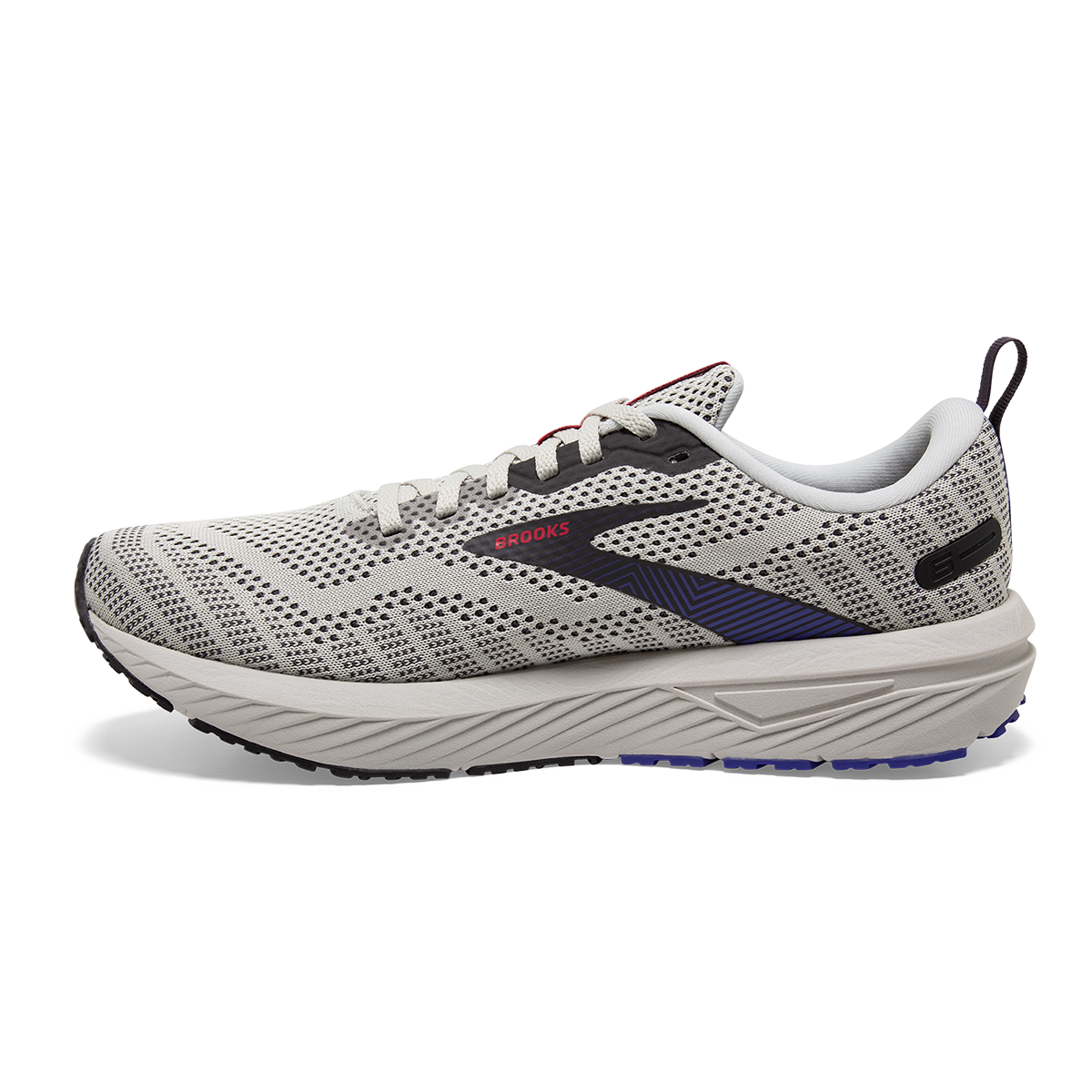 Brooks Revel 6